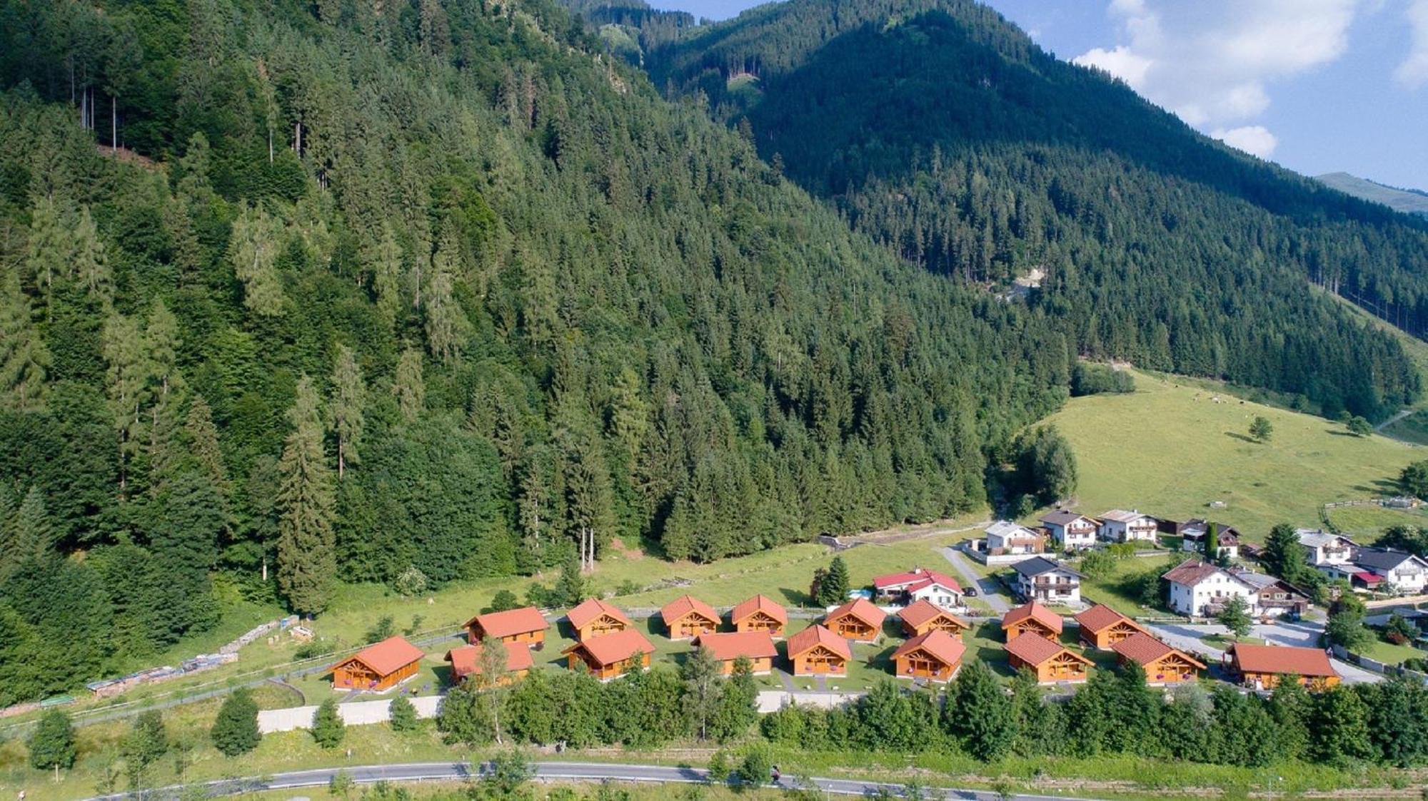Chaletdorf Zellersee Maishofen Exterior photo